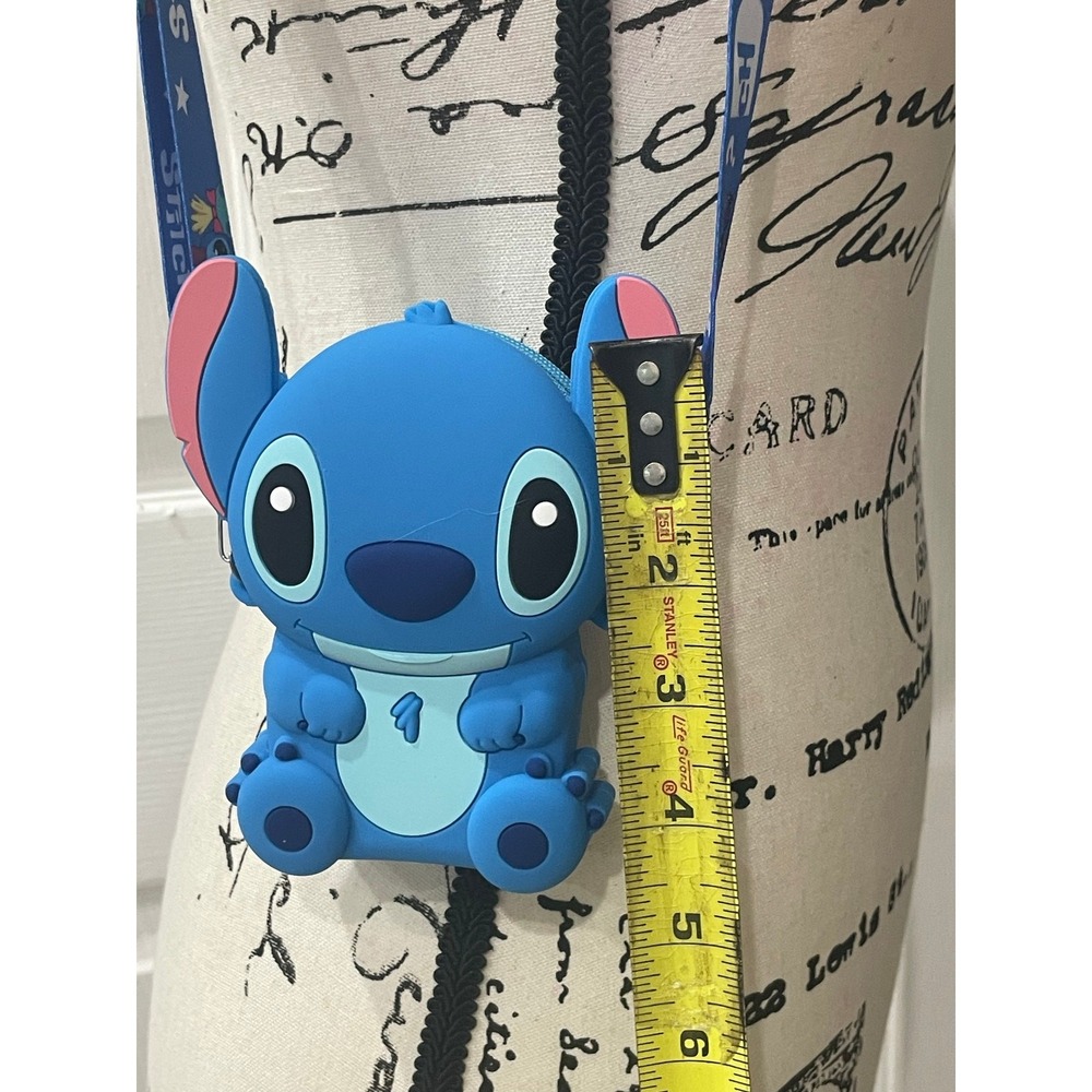 Disney Lilo & Stitch Blue Silicone 3D Character Crossbody Bag with Lanyard Strap - Picture 6 of 7